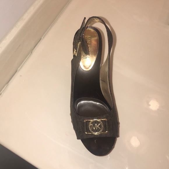dark brown micheal kors charm sling heel - Picture 1 of 4